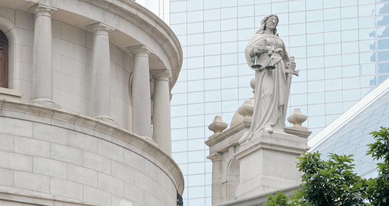 終審法院大樓上的正義女神像